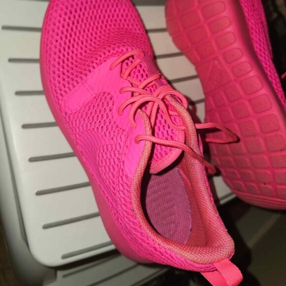 Nike runners - Picture 2 of 4